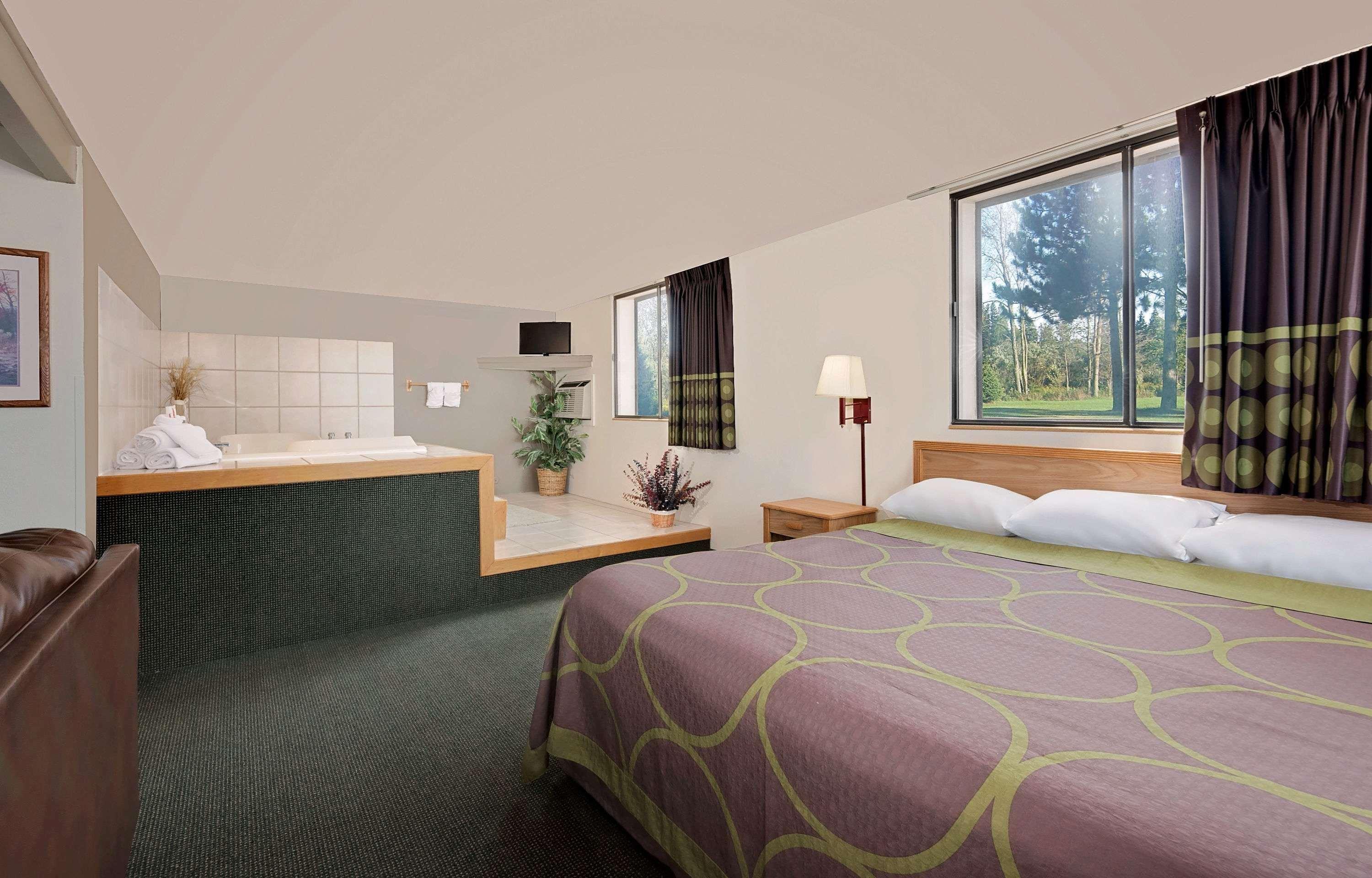 Super 8 By Wyndham Spearfish Otel Dış mekan fotoğraf