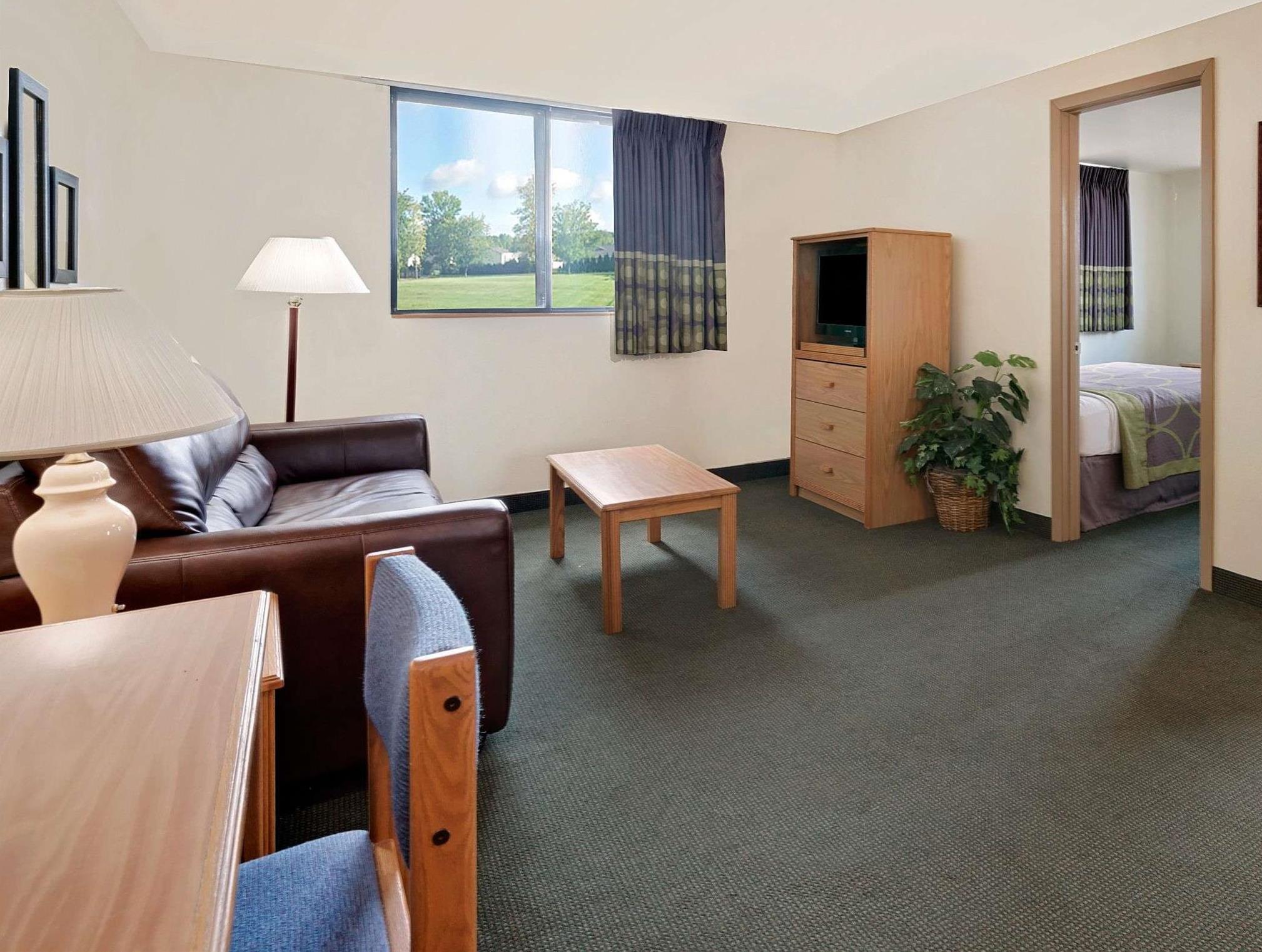 Super 8 By Wyndham Spearfish Otel Dış mekan fotoğraf