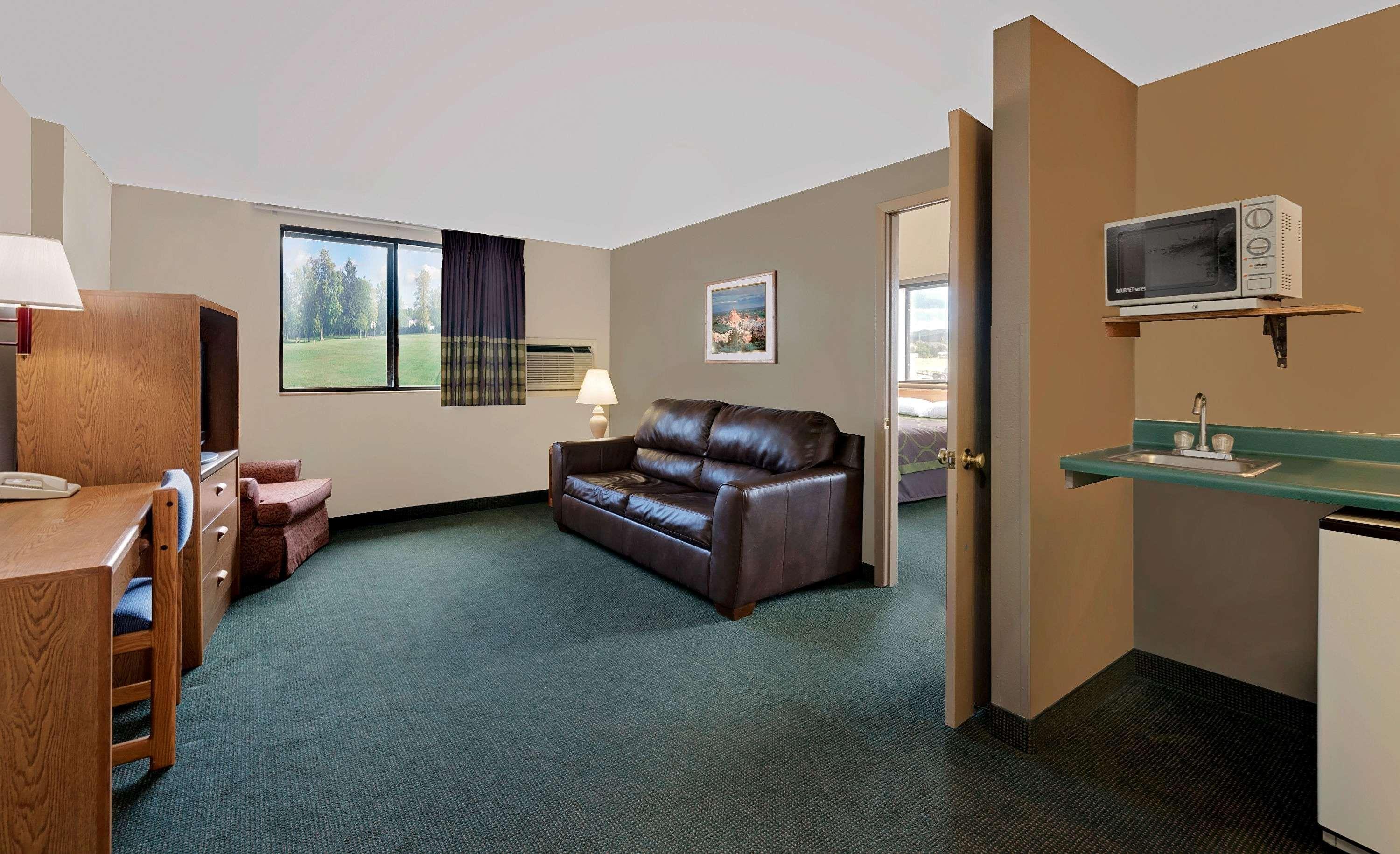 Super 8 By Wyndham Spearfish Otel Dış mekan fotoğraf