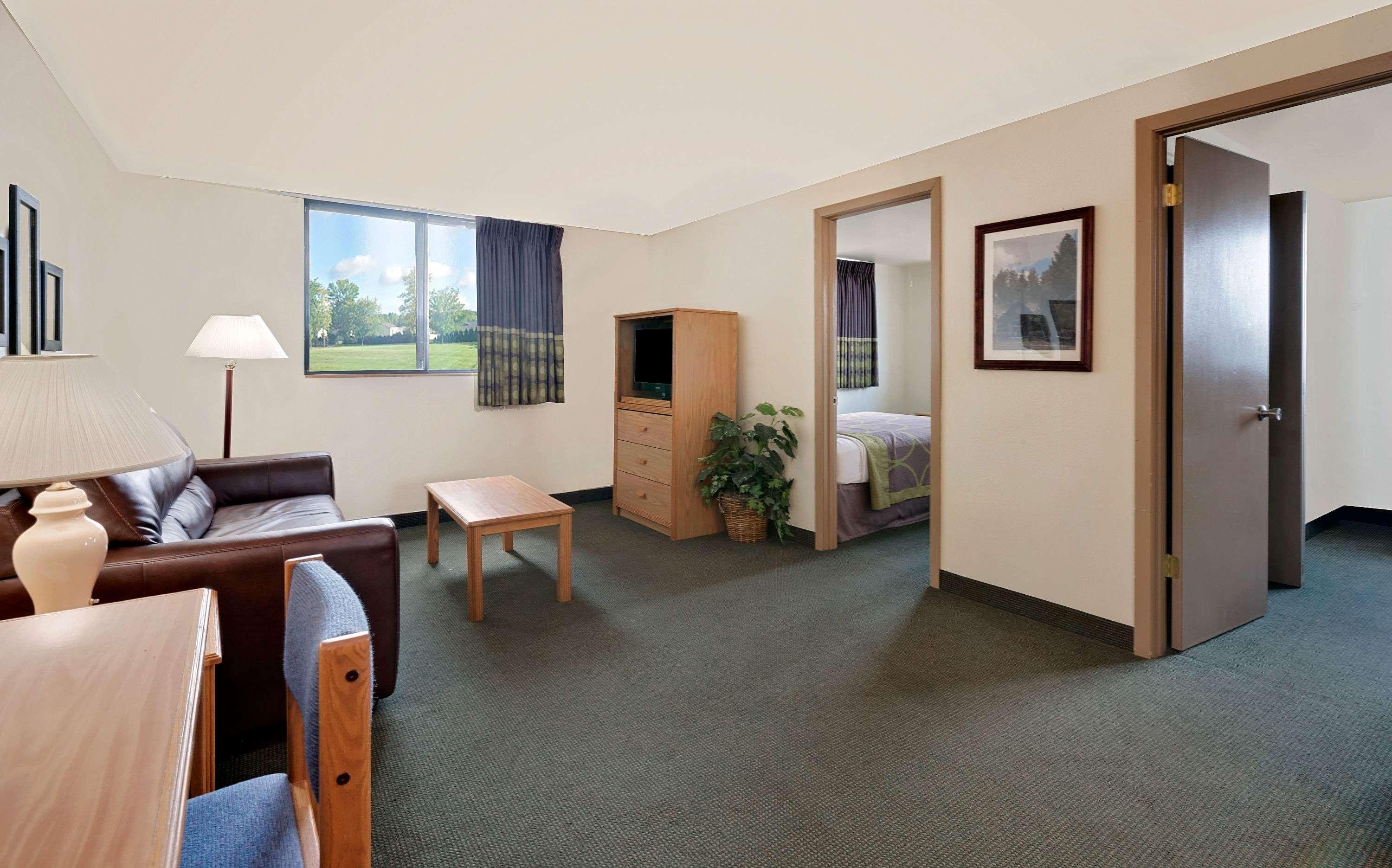 Super 8 By Wyndham Spearfish Otel Dış mekan fotoğraf