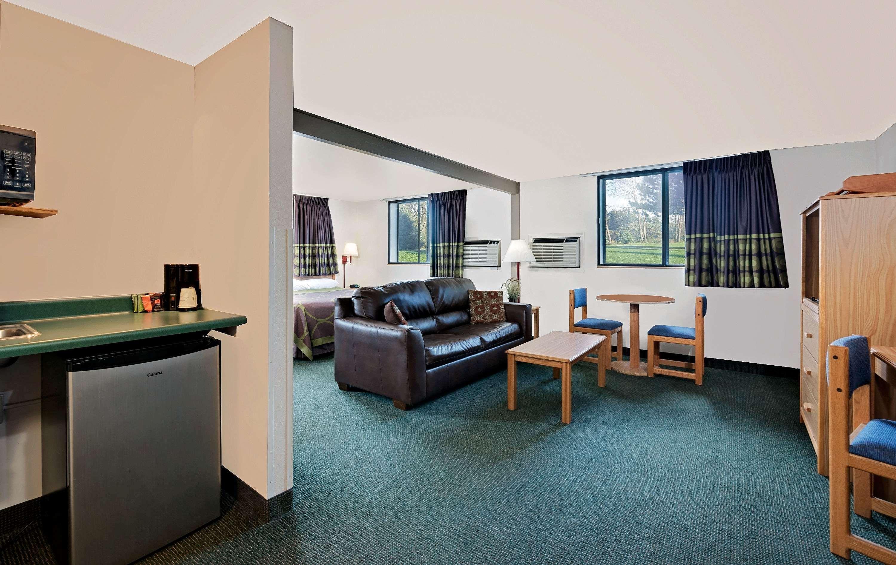 Super 8 By Wyndham Spearfish Otel Dış mekan fotoğraf
