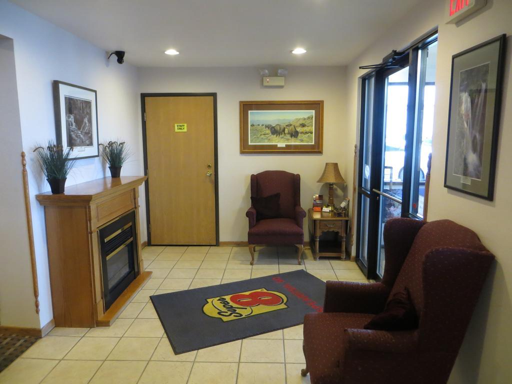 Super 8 By Wyndham Spearfish Otel Dış mekan fotoğraf